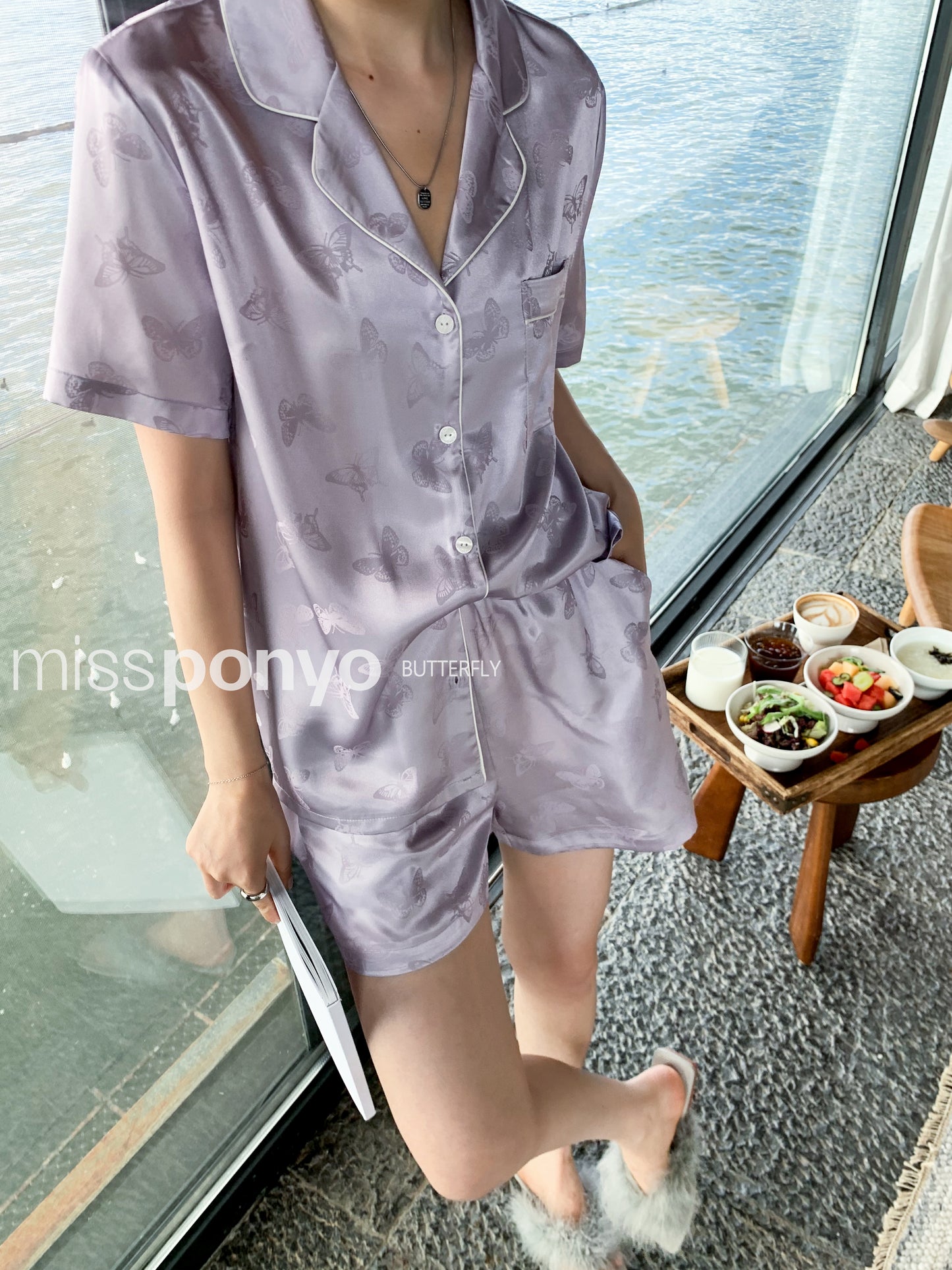 Butterfly short sleeves
