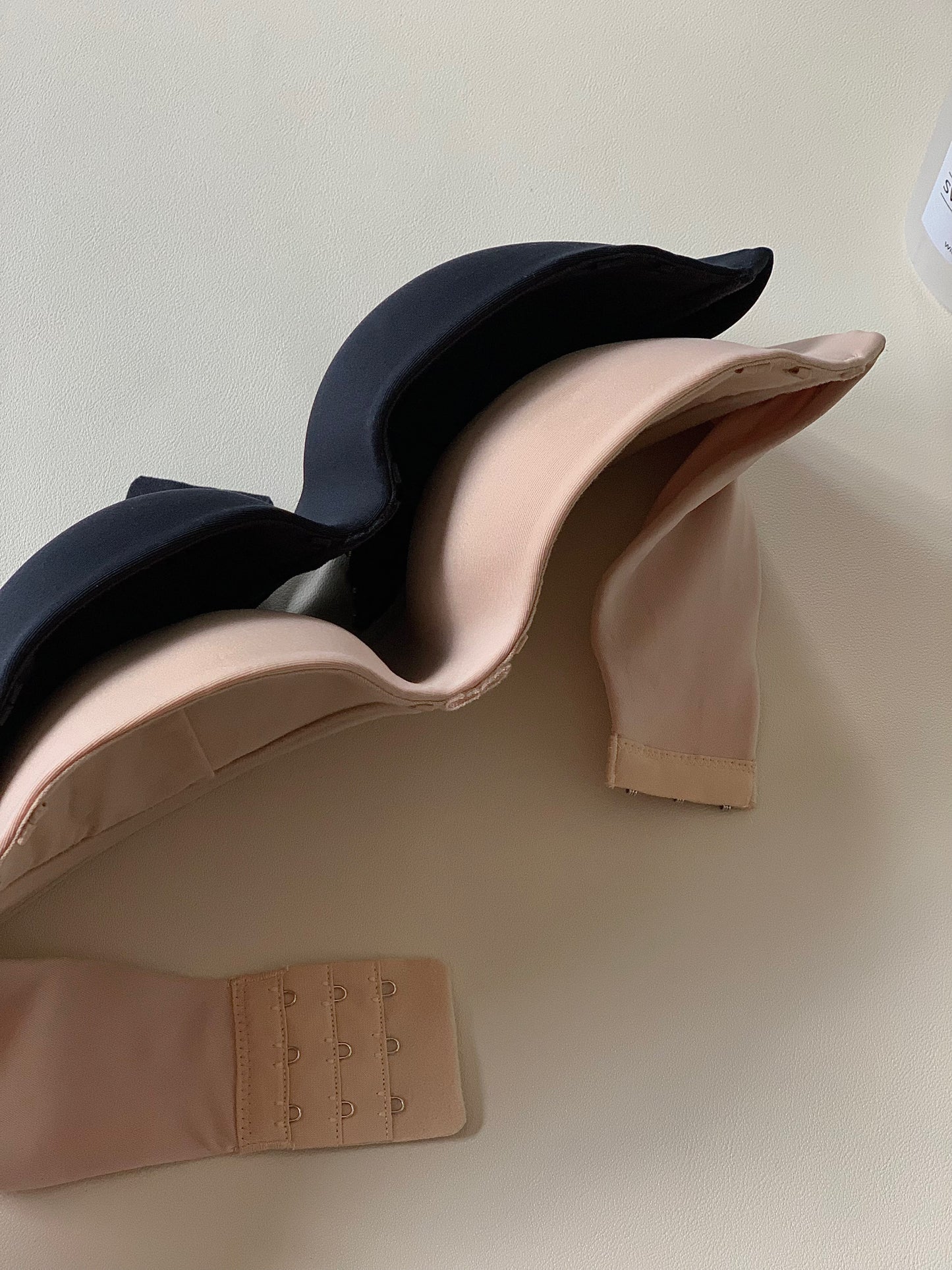 Strapless bra