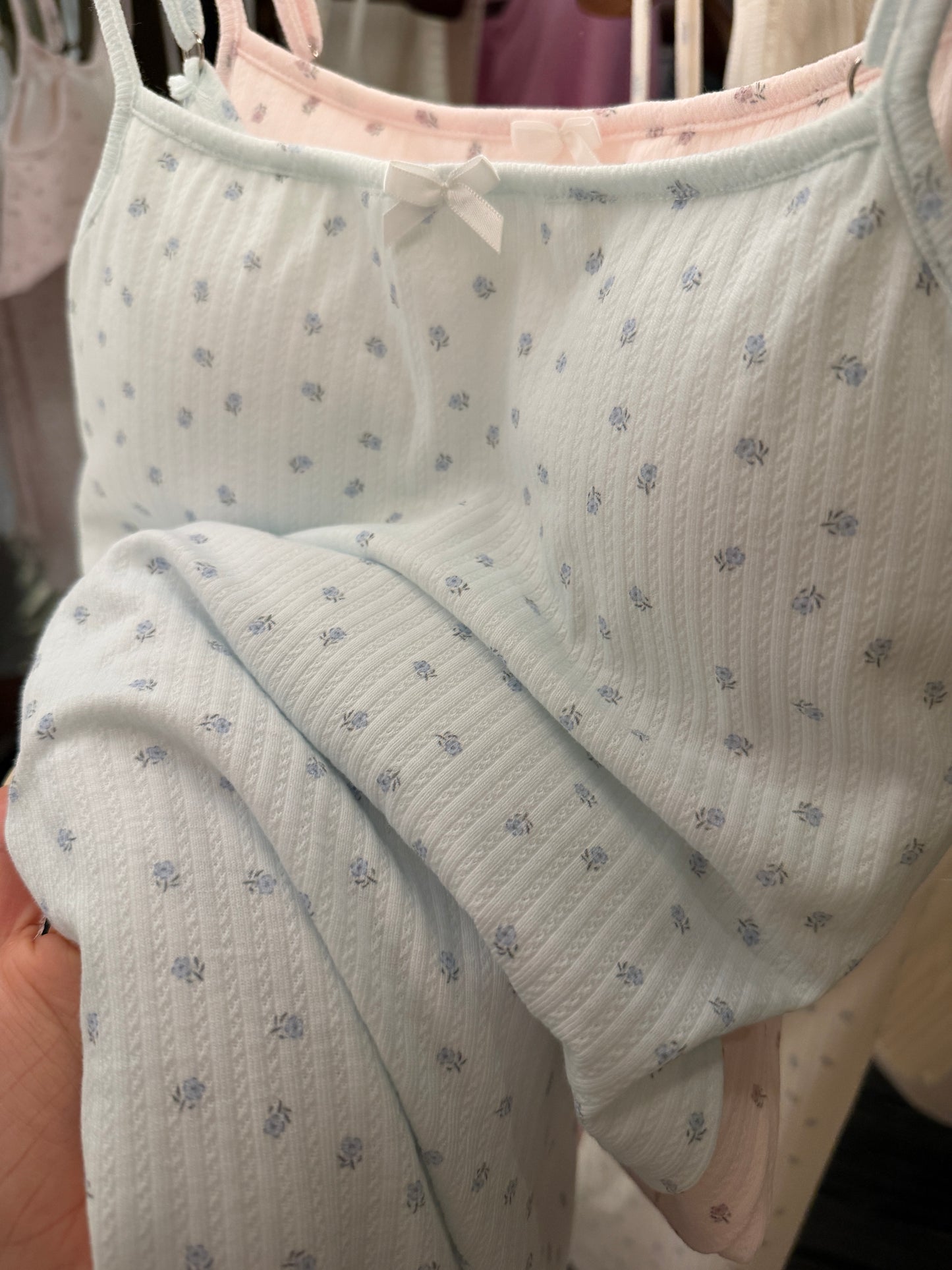Lovely ( dress with padding )