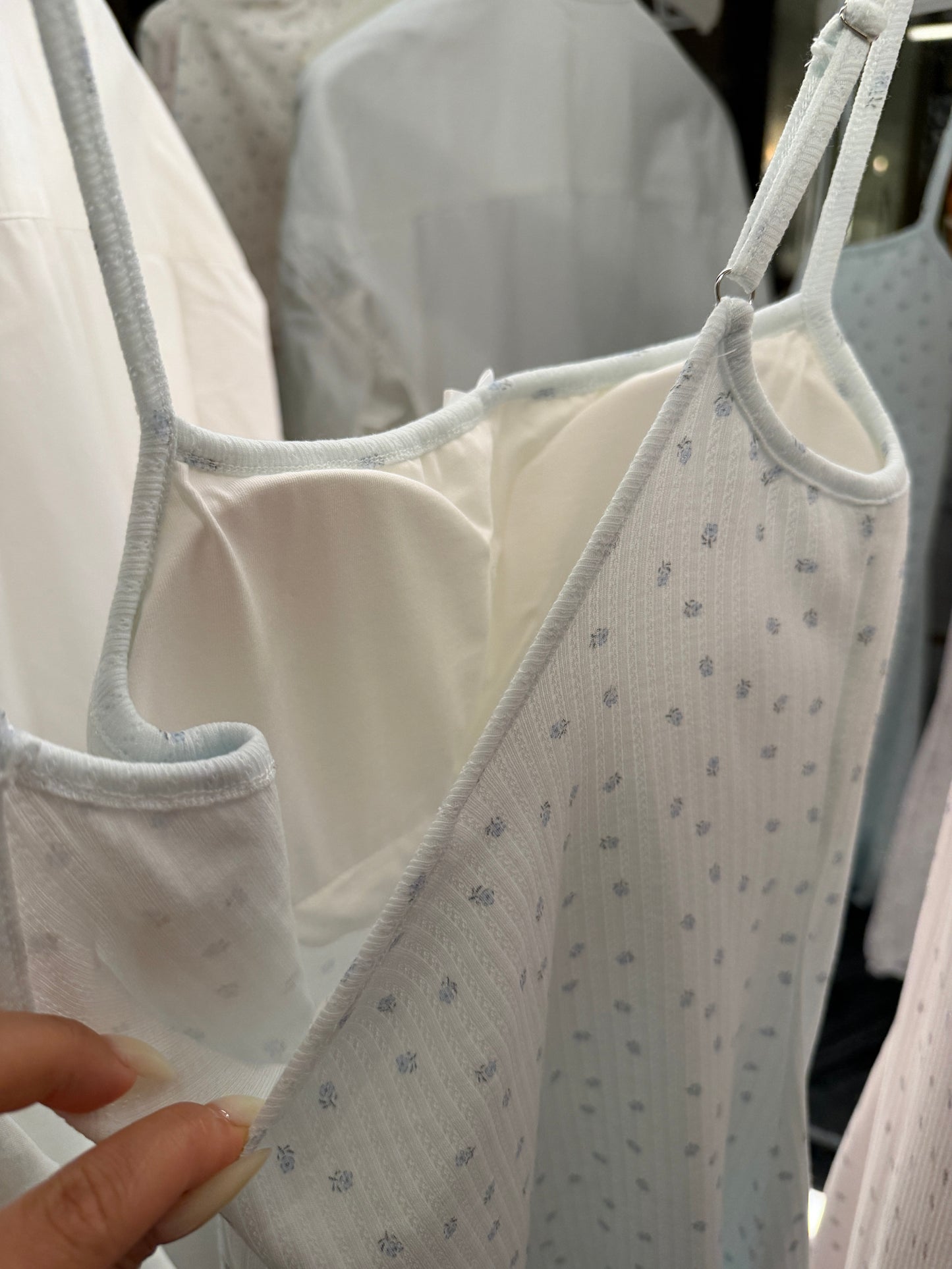 Lovely ( dress with padding )