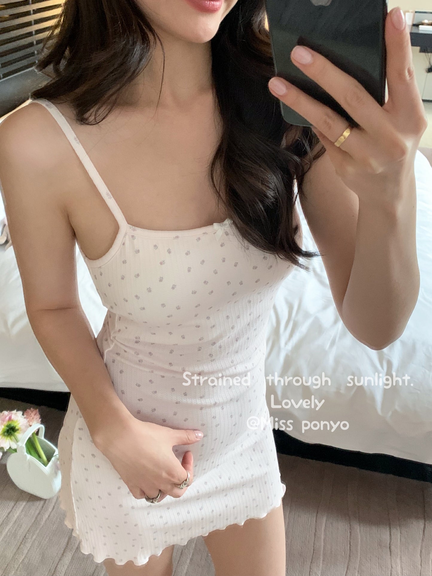 Lovely ( dress with padding )
